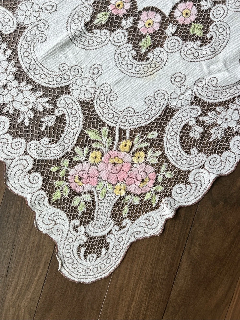 Beautiful French Vtg Lace Embroider Crochet Square Doily Floral Doily Tablecloth